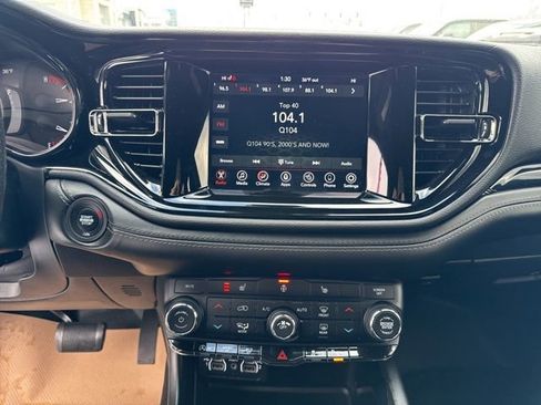 Used 2022 Dodge Durango GT image 14