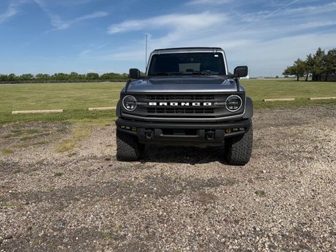 Used 2022 Ford Bronco Black Diamond w/ Sasquatch Package AWD/4WD image 17