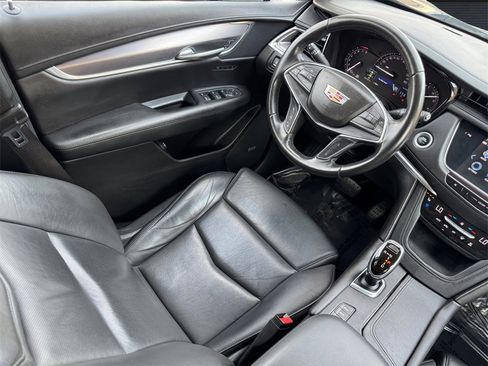 Used 2019 Cadillac XT5 Premium Luxury image 15