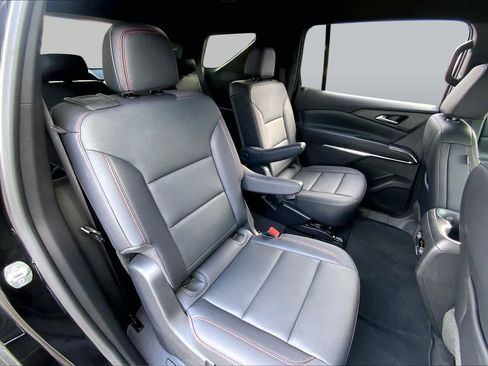 Used 2025 Chevrolet Traverse Z71 AWD/4WD image 20