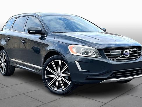 Used 2016 Volvo XC60 T5 Platinum image 2