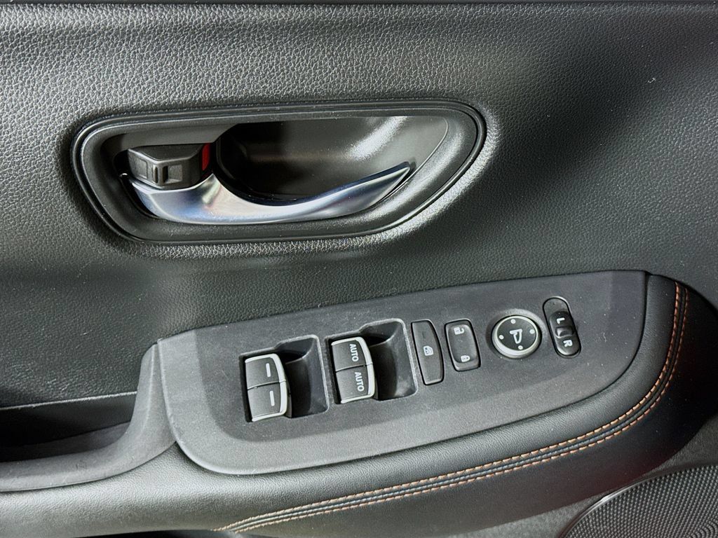 Used 2023 Honda HR-V Sport image 22