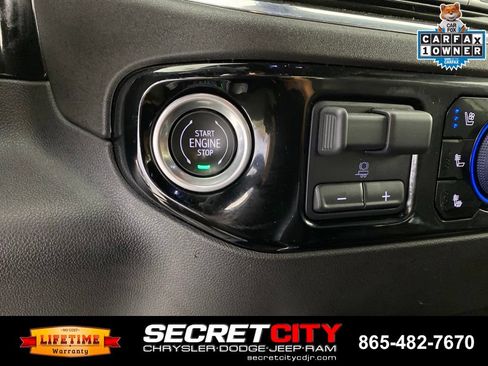 Used 2024 Chevrolet Silverado 1500 High Country w/ High Country Premium Package AWD/4WD image 16