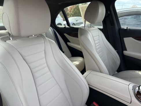 Certified 2019 Mercedes-Benz E 300 4MATIC image 35