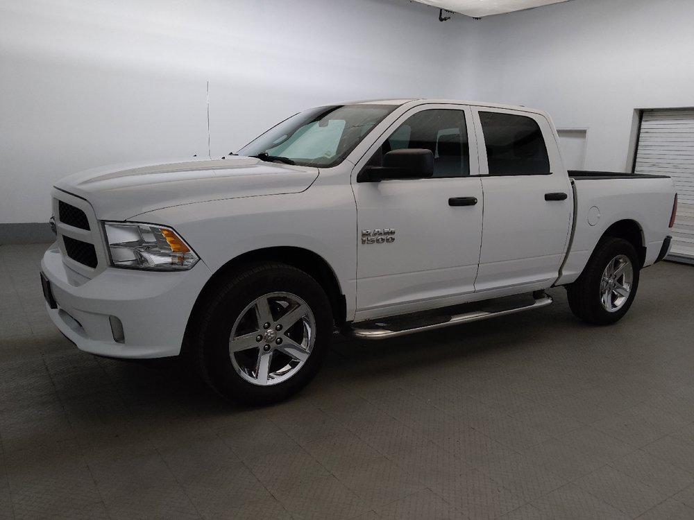 Used 2017 RAM 1500 Express w/ Express Value Package AWD/4WD image 2