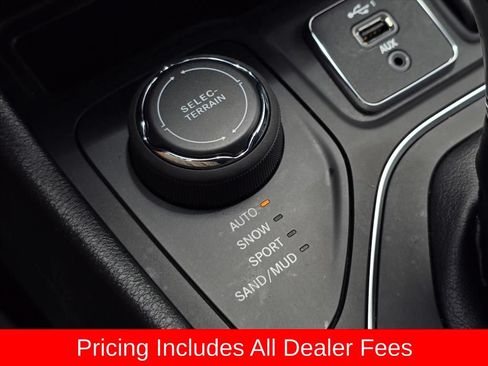 Used 2022 Jeep Cherokee Latitude Lux AWD/4WD image 21