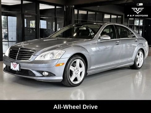 Used 2009 Mercedes-Benz S 550 4MATIC image 2