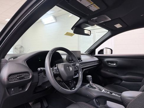 Used 2024 Honda HR-V Sport image 15