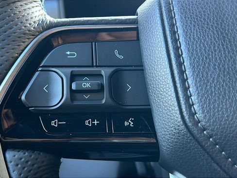 Used 2026 Toyota Sequoia Platinum AWD/4WD image 21
