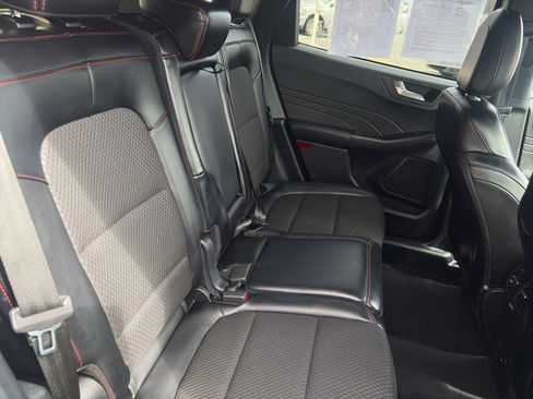 Used 2024 Ford Escape ST-Line image 26