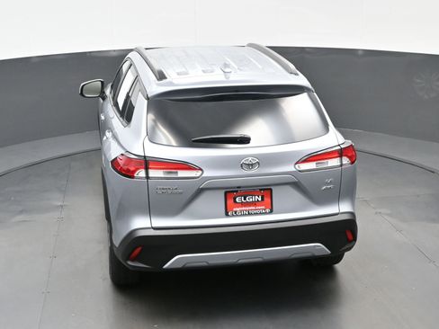 Used 2024 Toyota Corolla Cross LE image 39