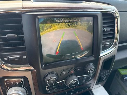 Used 2015 RAM 1500 Laramie w/ Convenience Group AWD/4WD image 14