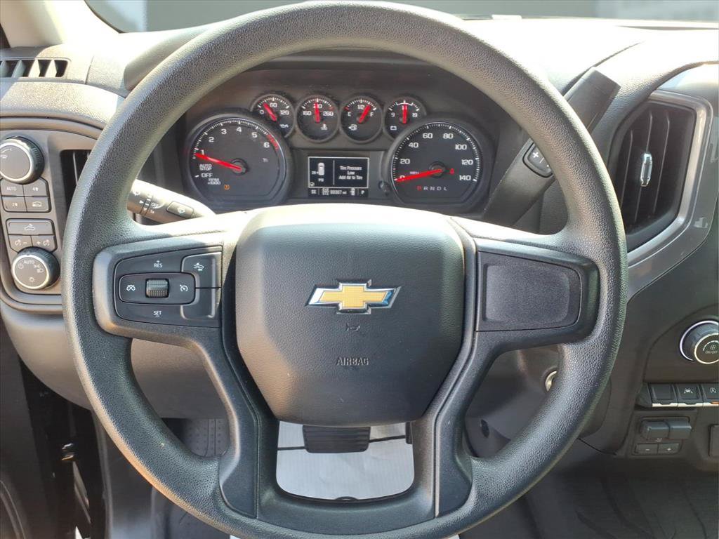 Used 2023 Chevrolet Silverado 1500 Custom AWD/4WD image 9