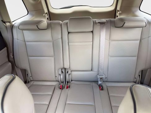Used 2015 Jeep Grand Cherokee Overland w/ Advanced Technology Group AWD/4WD image 10