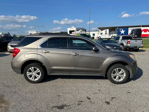 Used 2011 Chevrolet Equinox LT FWD image 4