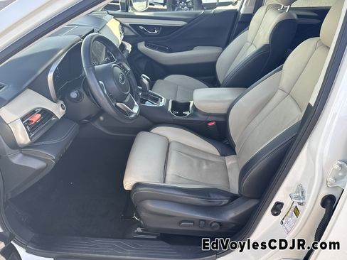 Used 2022 Subaru Outback Limited image 11