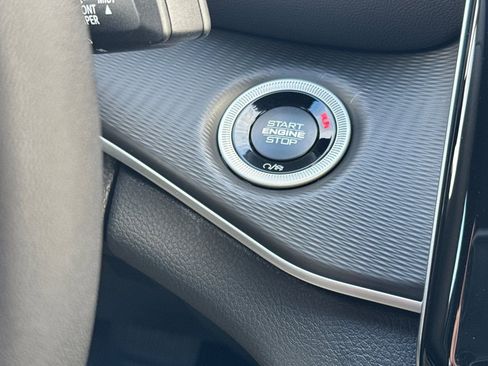 New 2025 Jeep Grand Cherokee L Altitude image 28