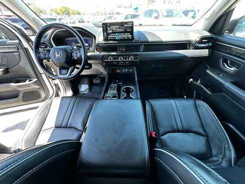 Used 2023 Honda Pilot Elite image 22
