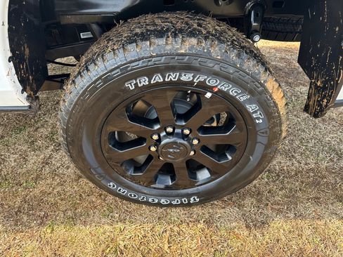 New 2026 RAM 2500 Laramie w/ Night Edition image 18