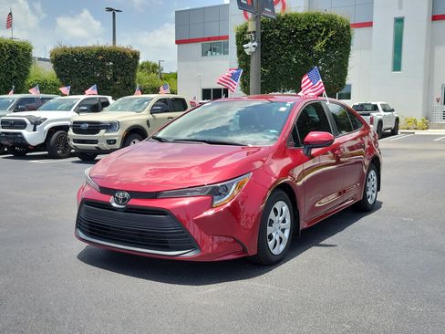 Used 2024 Toyota Corolla LE FWD image 6