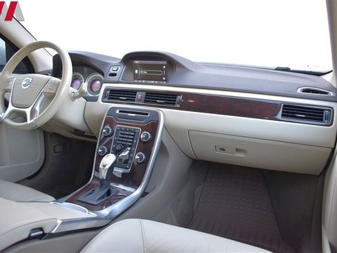 Used 2013 Volvo XC70 T6 AWD/4WD image 12