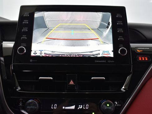 Used 2023 Toyota Camry XSE image 17