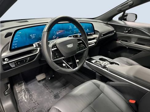 Used 2025 Cadillac Lyriq Sport w/ LPO, Floor Liner Package AWD/4WD image 13
