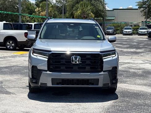 New 2026 Honda Pilot Touring image 3