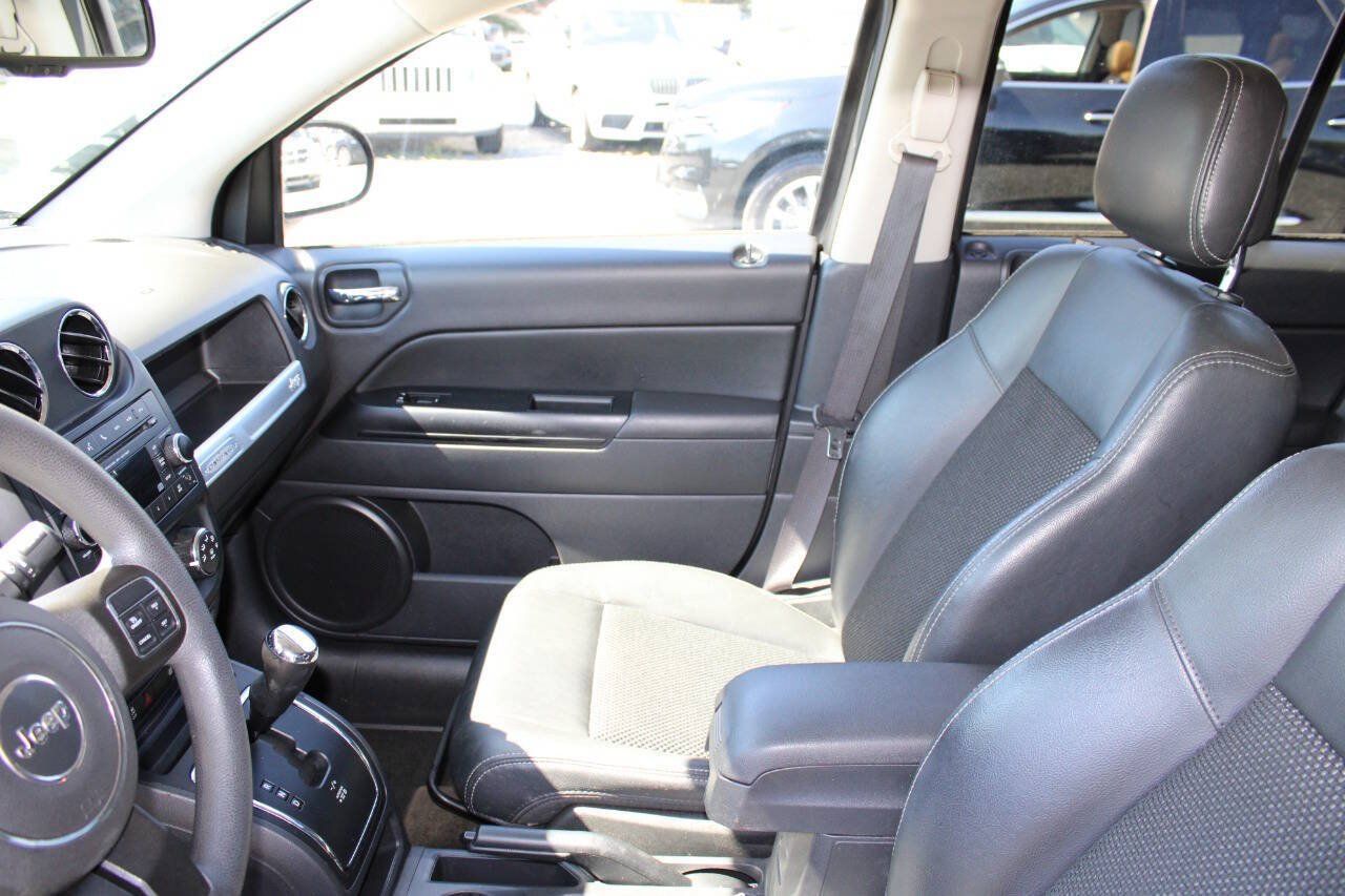 Used 2015 Jeep Compass Sport w/ Power Value Group AWD/4WD image 14
