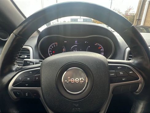 Used 2018 Jeep Grand Cherokee Limited w/ Luxury Group II image 13