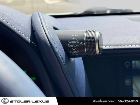 Used 2018 Lexus LC 500 Coupe w/ Touring Package RWD image 29