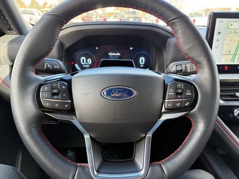 Used 2025 Ford Explorer ST-Line image 28
