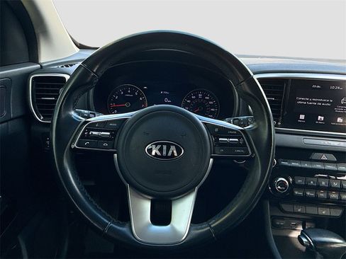 Used 2020 Kia Sportage EX image 12
