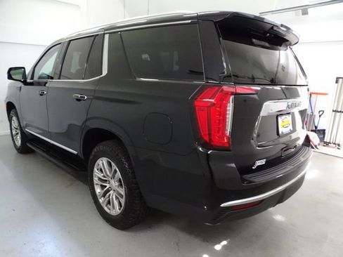 Certified 2023 GMC Yukon SLT w/ SLT Premium Package AWD/4WD image 21
