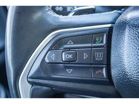 Used 2023 Jeep Grand Cherokee L Laredo AWD/4WD image 40