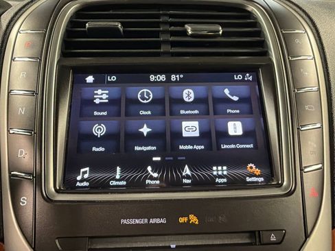 Certified 2019 Lincoln Nautilus Reserve AWD/4WD image 9