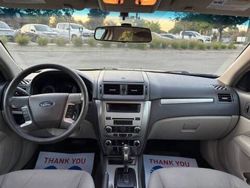 Used 2010 Ford Fusion SE image 9