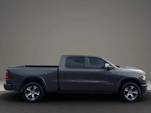 Used 2019 RAM 1500 Laramie AWD/4WD image 6