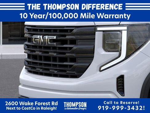New 2026 GMC Sierra 1500 Elevation w/ LPO, Elevation Black Package AWD/4WD image 16