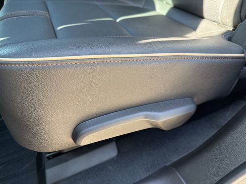 Certified 2023 Chevrolet Blazer Premier w/ Driver Confidence II Package image 18