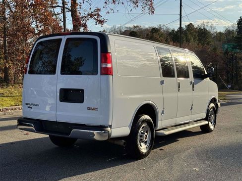 Used 2024 GMC Savana 2500 w/ Driver Convenience Package image 22