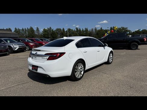 Used 2016 Buick Regal FWD image 5