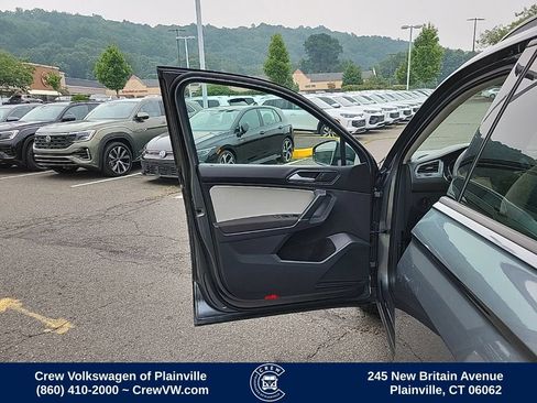 Used 2018 Volkswagen Tiguan S AWD/4WD image 37
