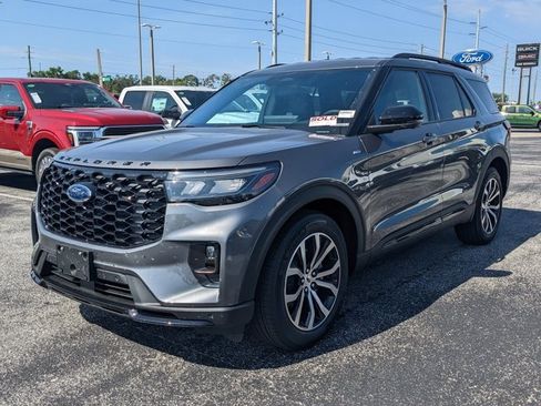 New 2025 Ford Explorer ST-Line image 7