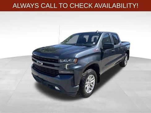 Used 2022 Chevrolet Silverado 1500 RST w/ Z71 Off-Road Package AWD/4WD image 3