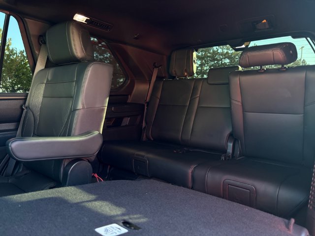 Used 2025 Toyota Sequoia Limited AWD/4WD image 17