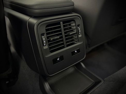 New 2025 Porsche Taycan 4S image 29