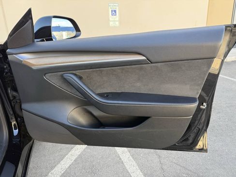 Used 2023 Tesla Model 3 Standard Range RWD image 28