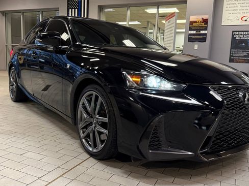 Used 2019 Lexus IS 300 AWD image 6