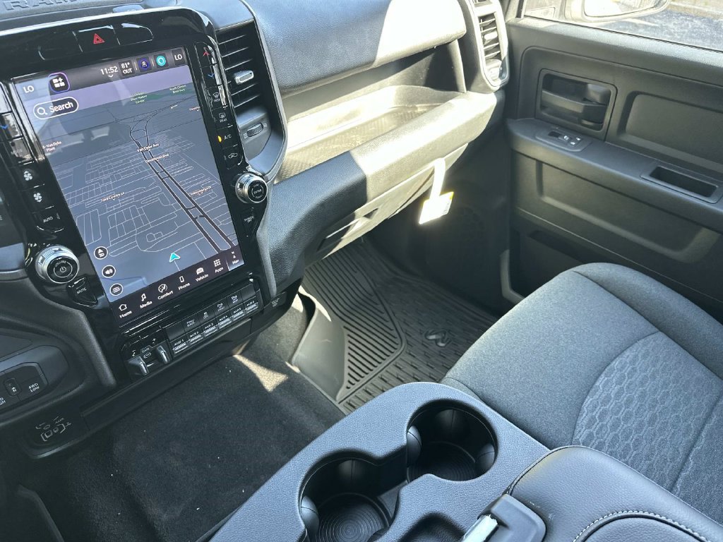 New 2026 RAM 3500 Tradesman AWD/4WD image 18